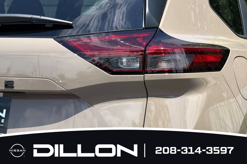 New 2026 Nissan Rogue SV AWD/4WD image 28