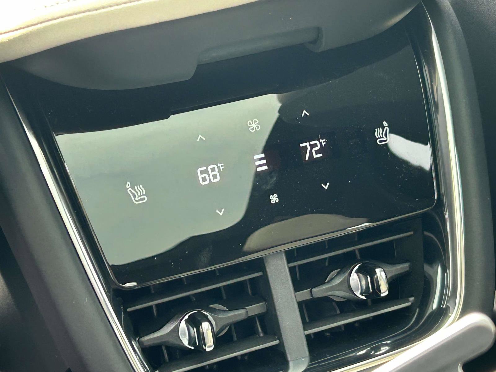 New 2026 Volvo EX90 Ultra image 17