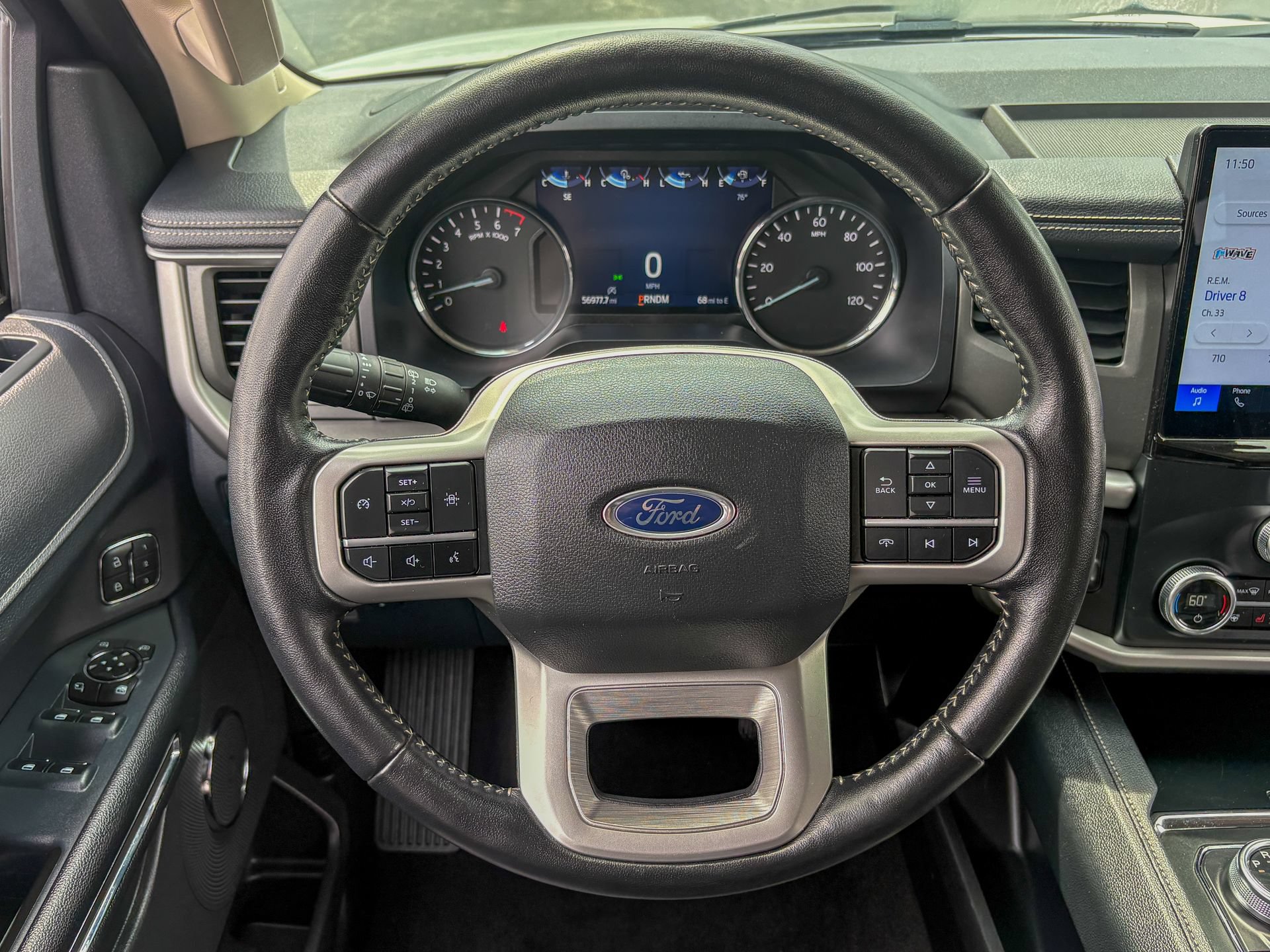 Used 2024 Ford Expedition XLT AWD/4WD image 32