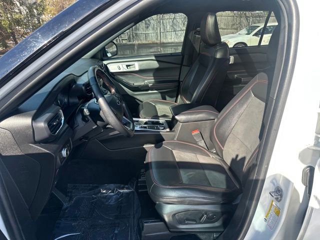 Used 2023 Ford Explorer ST-Line w/ Class IV Trailer Tow Package image 22