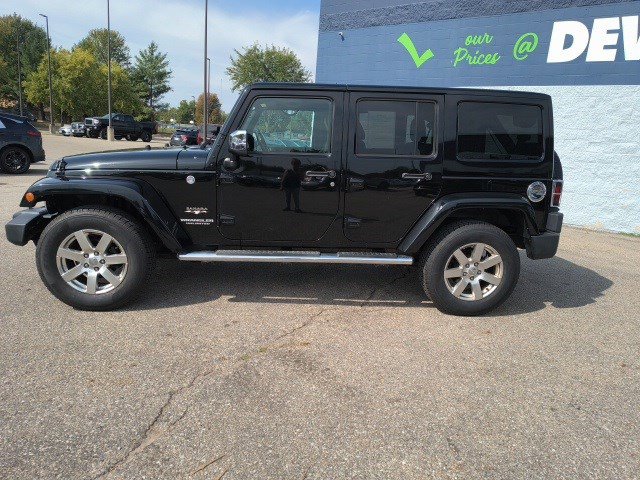 Used 2016 Jeep Wrangler Unlimited Sahara w/ Mopar Chrome Edition Group image 2