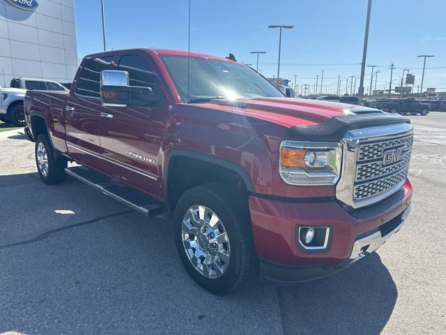 Used 2019 GMC Sierra 2500 Denali w/ Duramax Plus Package image 4