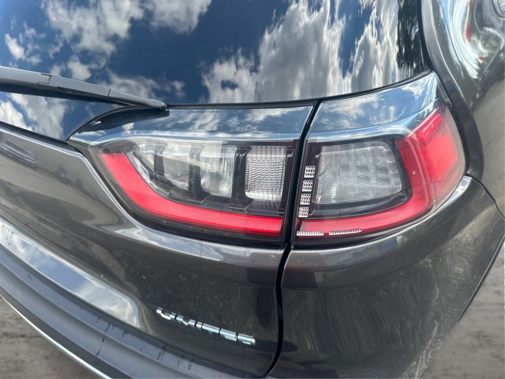 Used 2021 Jeep Cherokee Latitude Lux AWD/4WD image 22