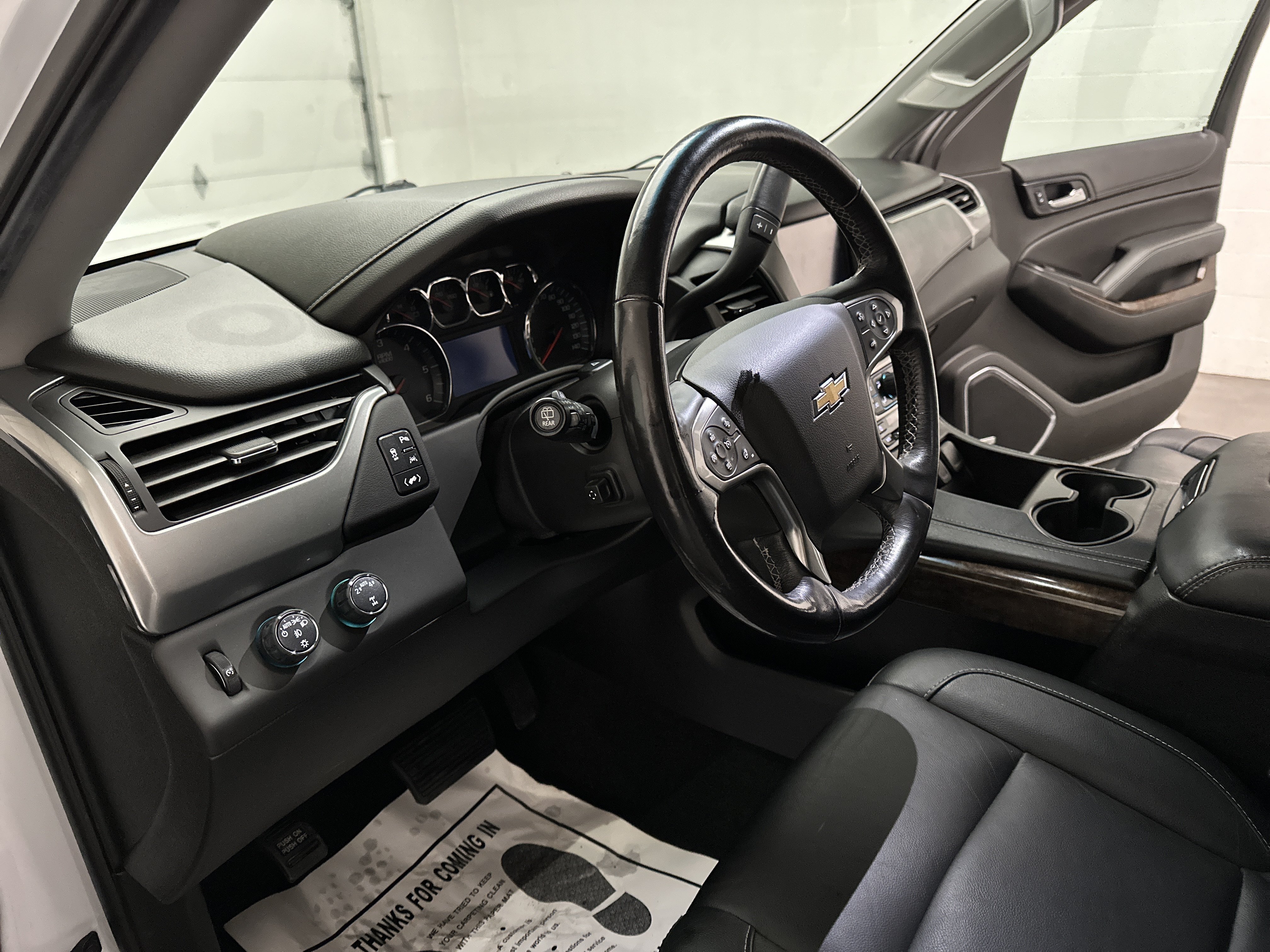 Used 2018 Chevrolet Tahoe LT w/ LT Signature Package AWD/4WD image 19