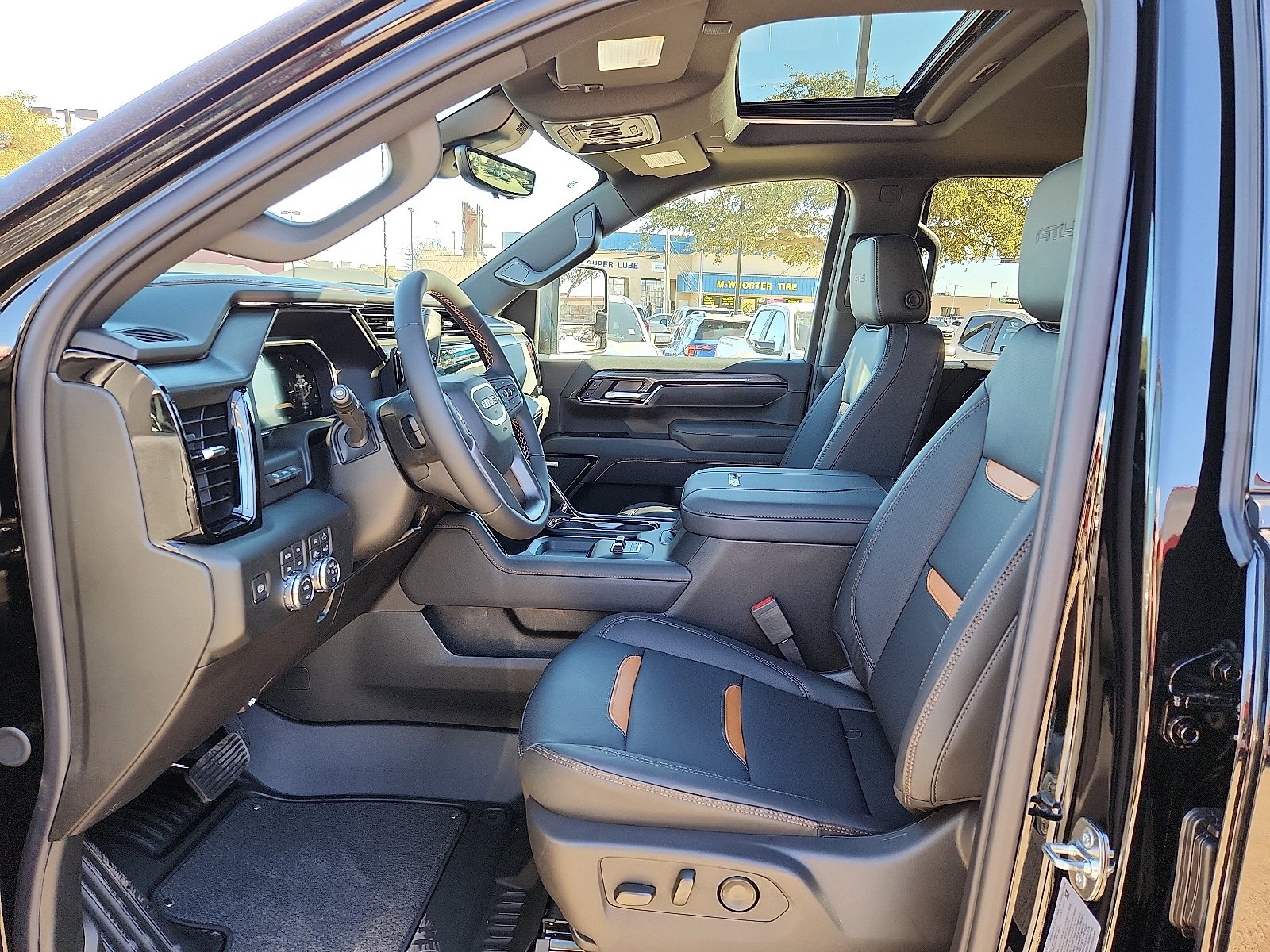 New 2026 GMC Sierra 2500 AT4 w/ AT4 Premium Plus Package image 9