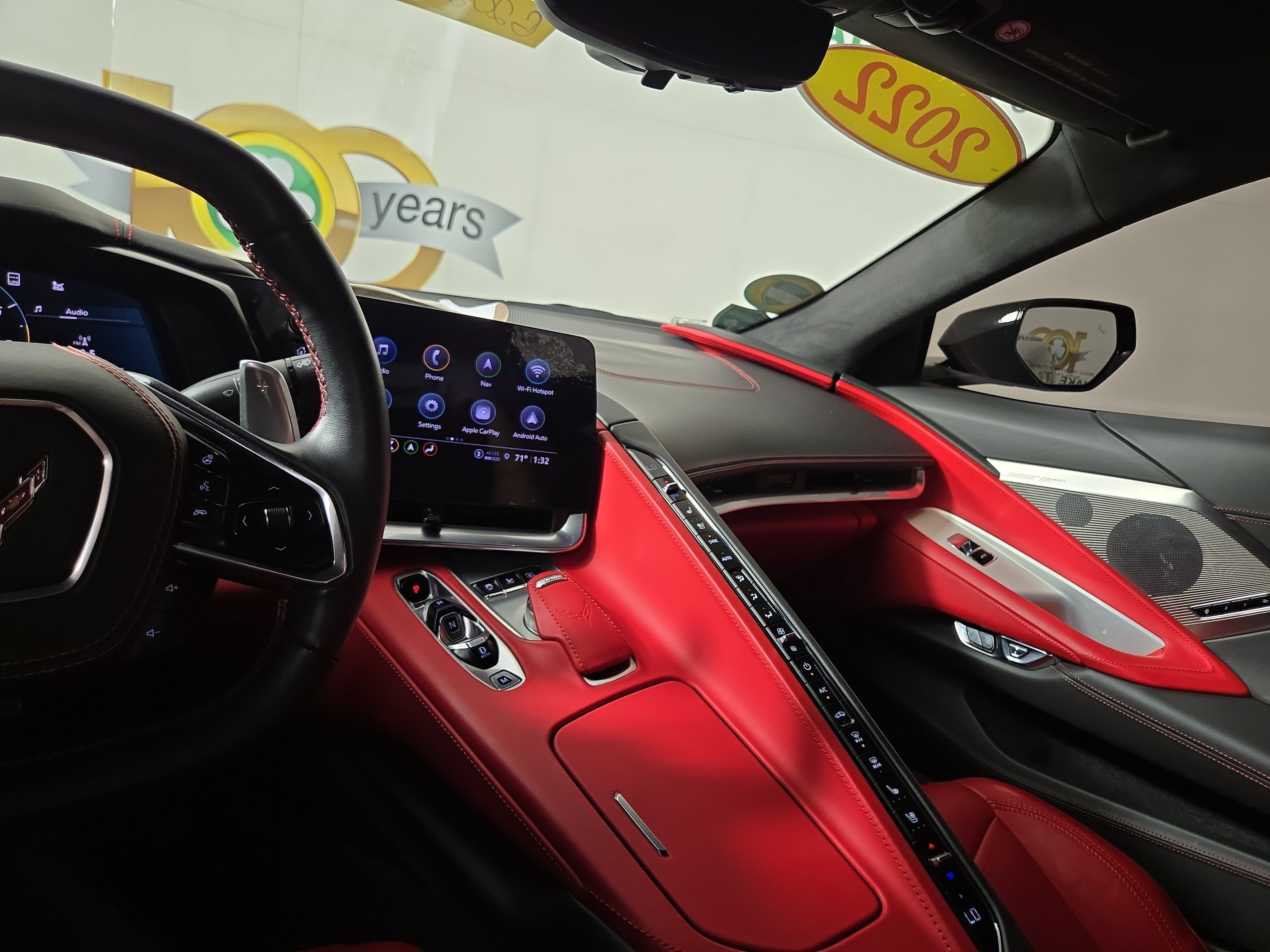Used 2022 Chevrolet Corvette Stingray Premium Conv w/ Battery Protection Package RWD image 23