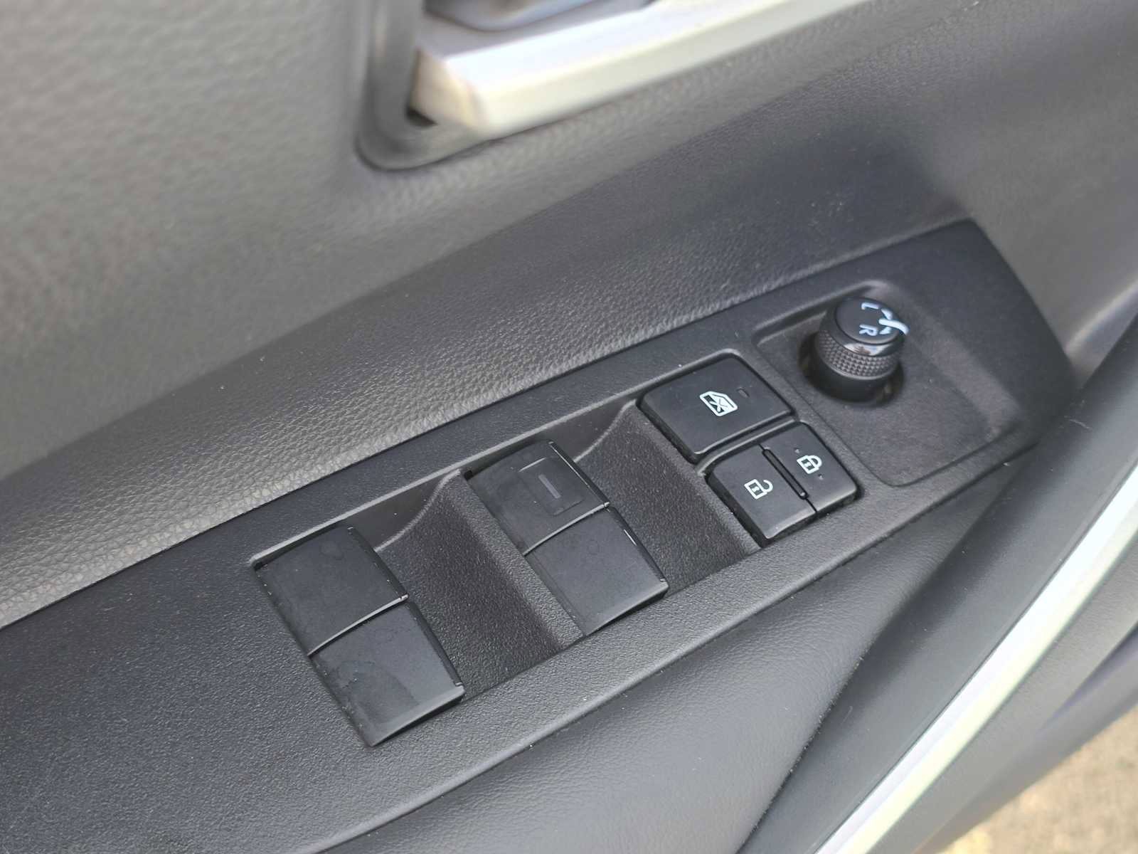 Certified 2024 Toyota Corolla SE image 24