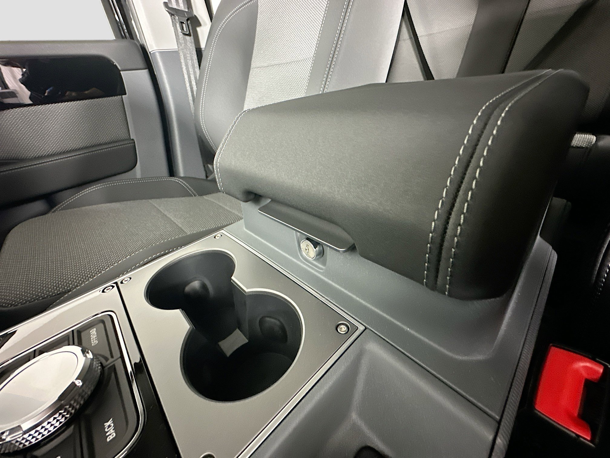 New 2026 INEOS Grenadier Station Wagon AWD/4WD image 28