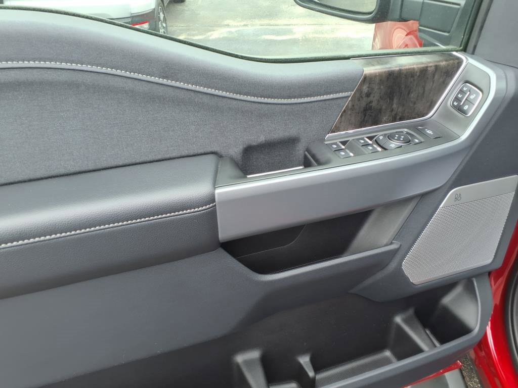 Used 2024 Ford F350 Lariat w/ Lariat Ultimate Package image 17