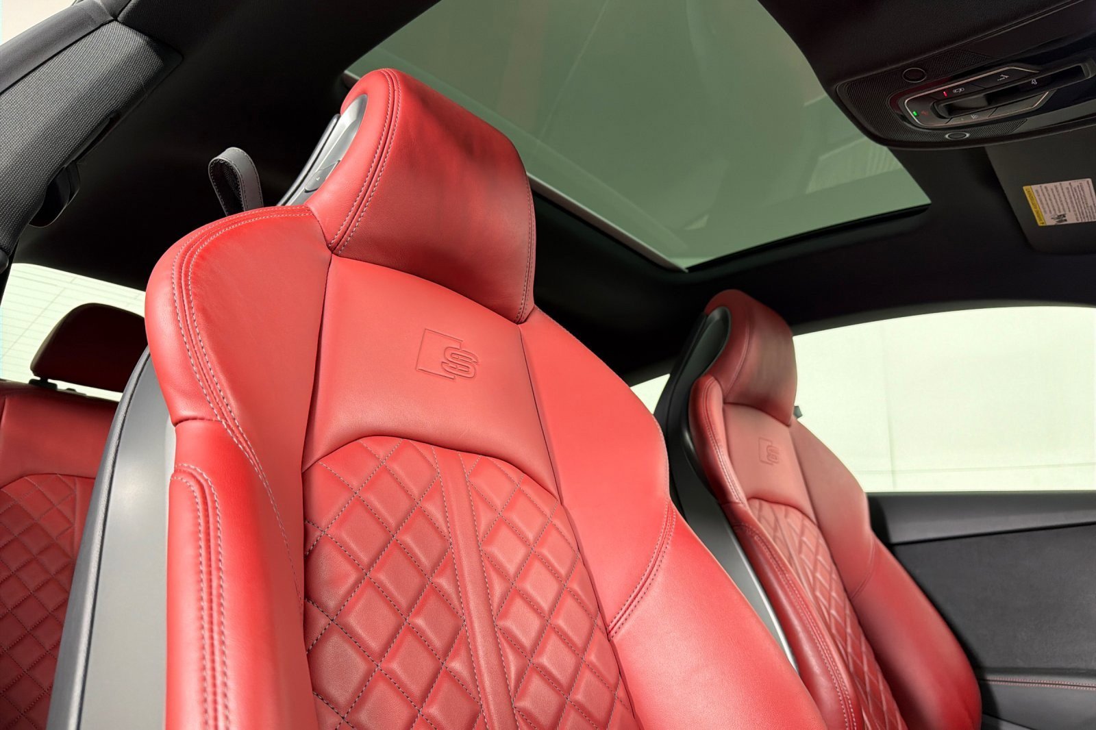 Used 2023 Audi S5 Premium Plus w/ Premium Plus image 15