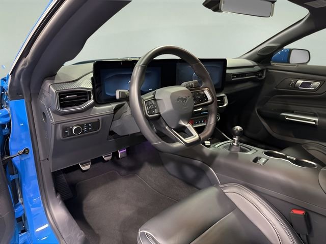 Used 2025 Ford Mustang GT Premium image 12