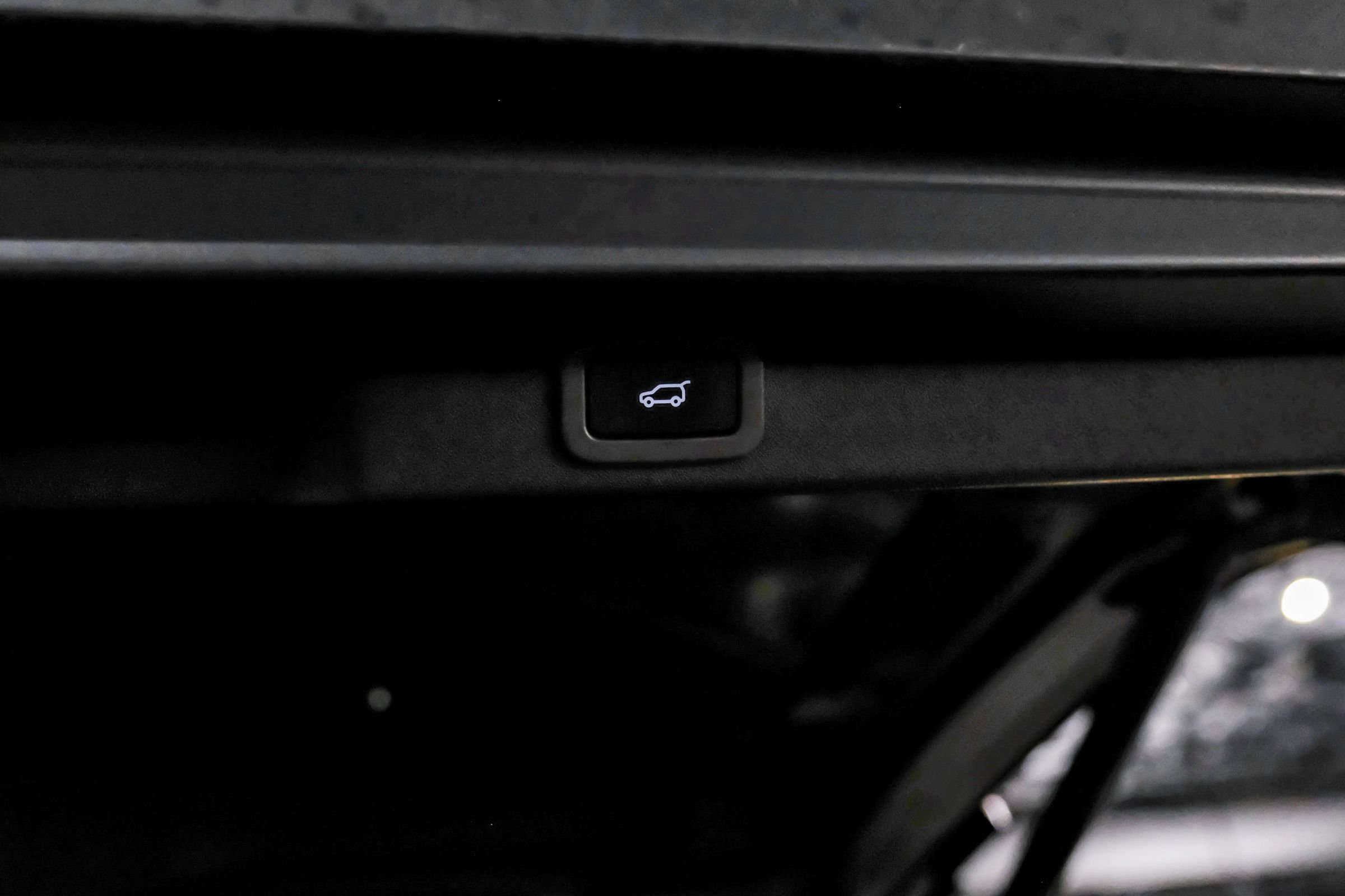 Used 2018 Land Rover Discovery SE AWD/4WD image 53