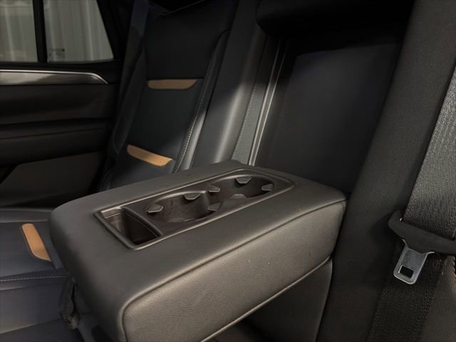 Used 2021 GMC Yukon AT4 w/ AT4 Premium Plus Package AWD/4WD image 15