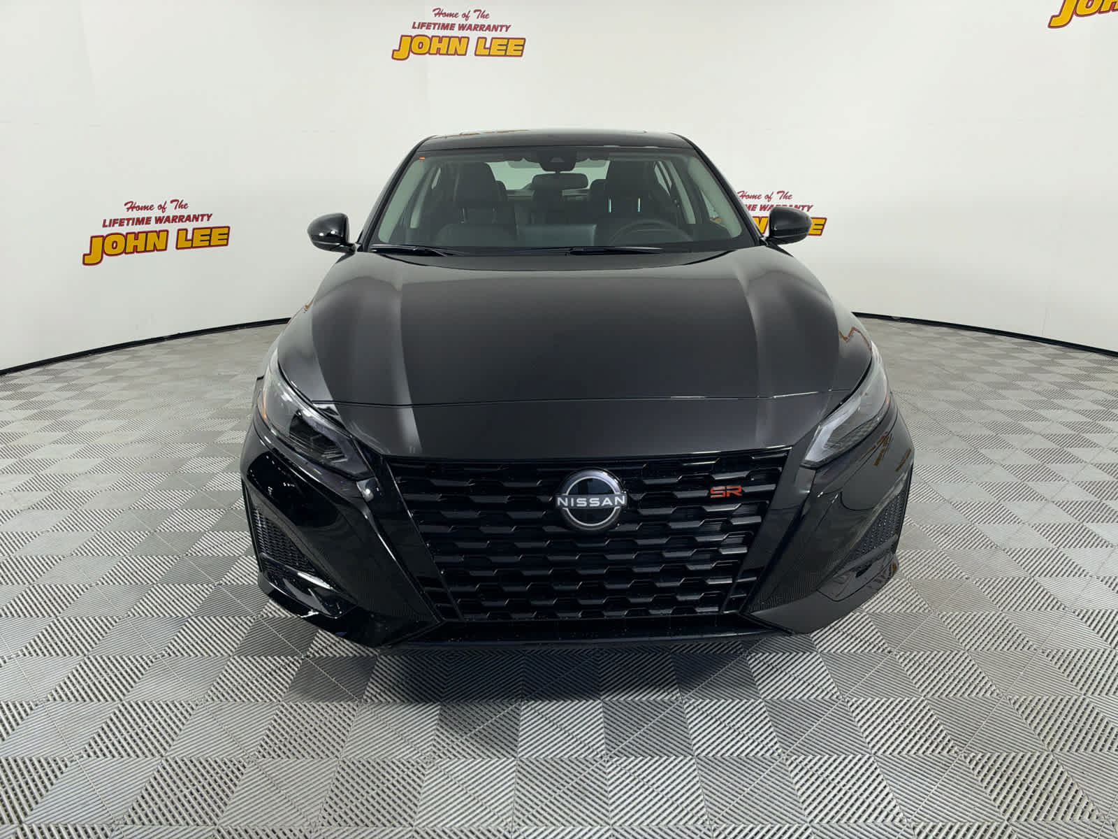 New 2026 Nissan Altima 2.5 SR w/ SR Midnight Edition Package FWD image 9