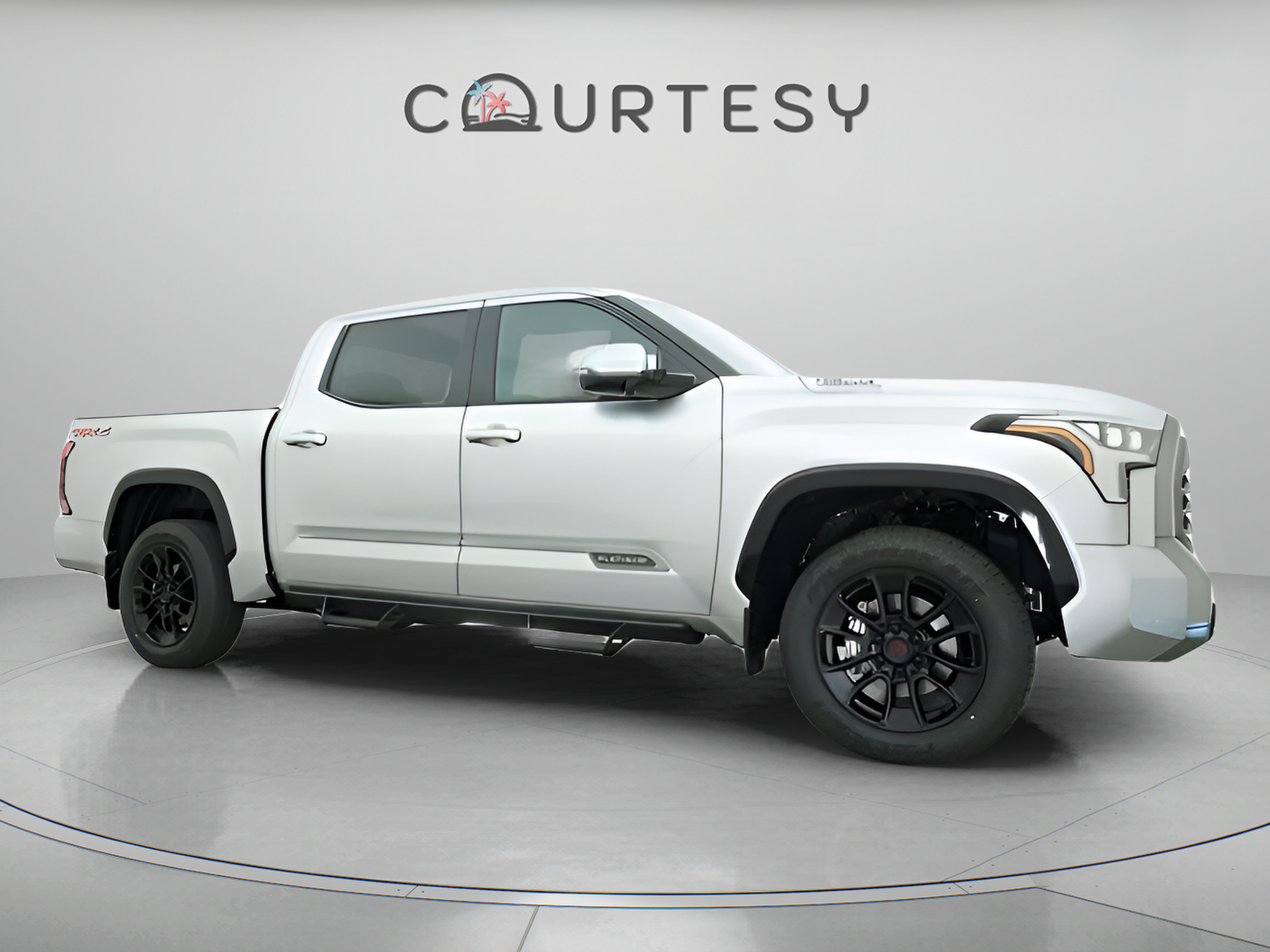 Certified 2025 Toyota Tundra Platinum w/ TRD Off-Road Package AWD/4WD image 18