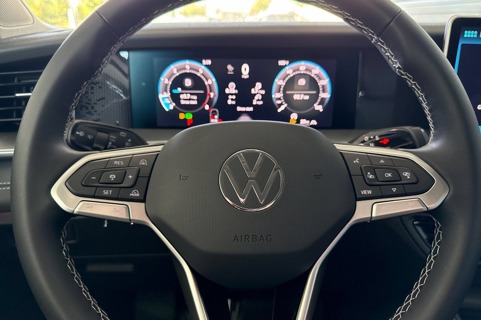 New 2026 Volkswagen Tiguan SE AWD/4WD image 22