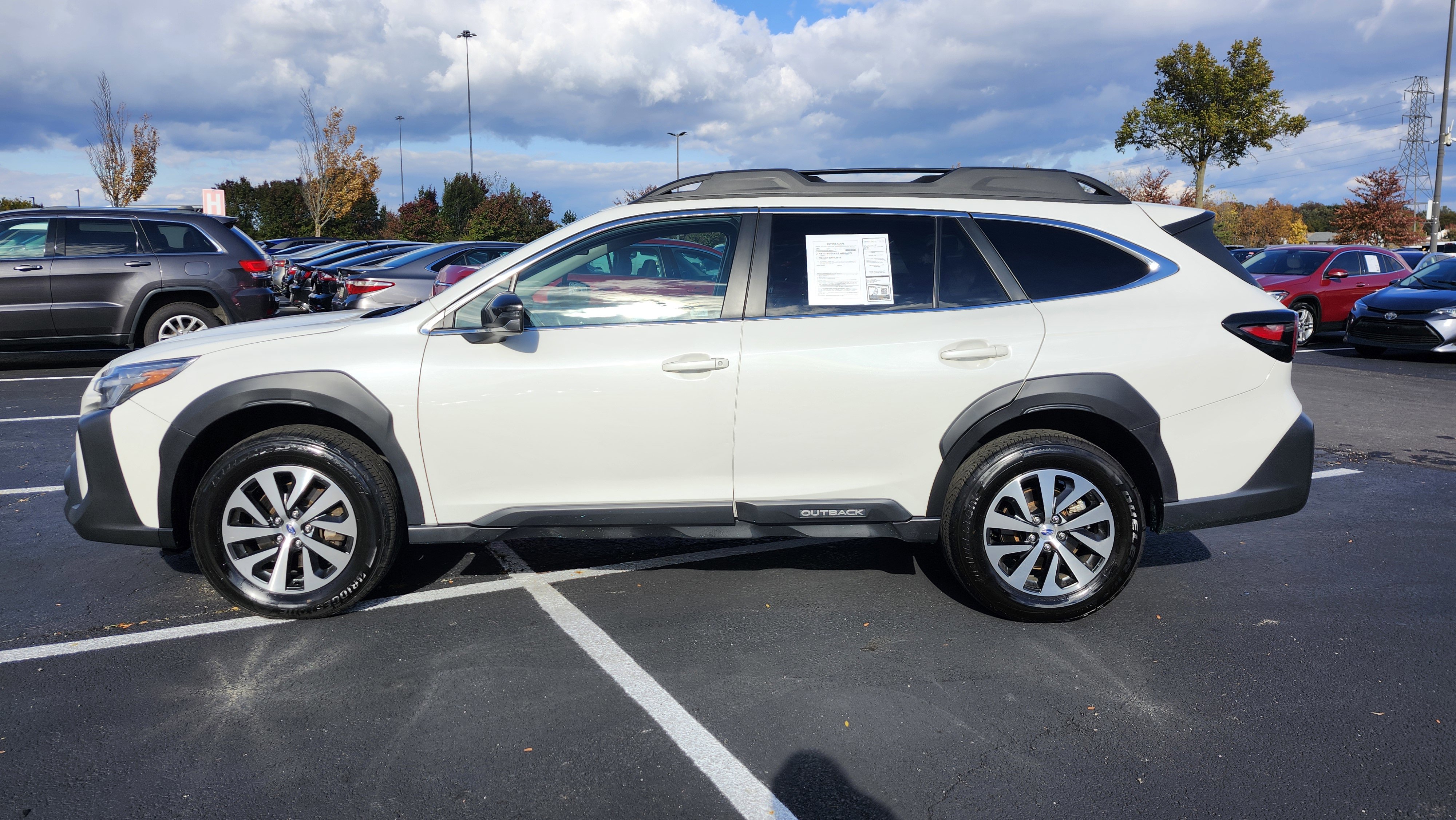 Used 2024 Subaru Outback Premium image 7