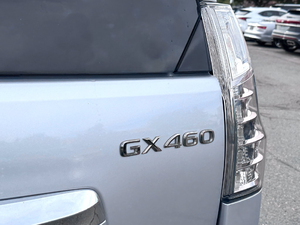 Used 2019 Lexus GX 460 Premium w/ Premium Package AWD/4WD image 9