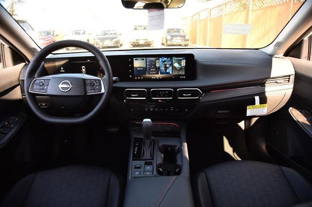 New 2026 Nissan Sentra SR w/ SR Premium Package image 8