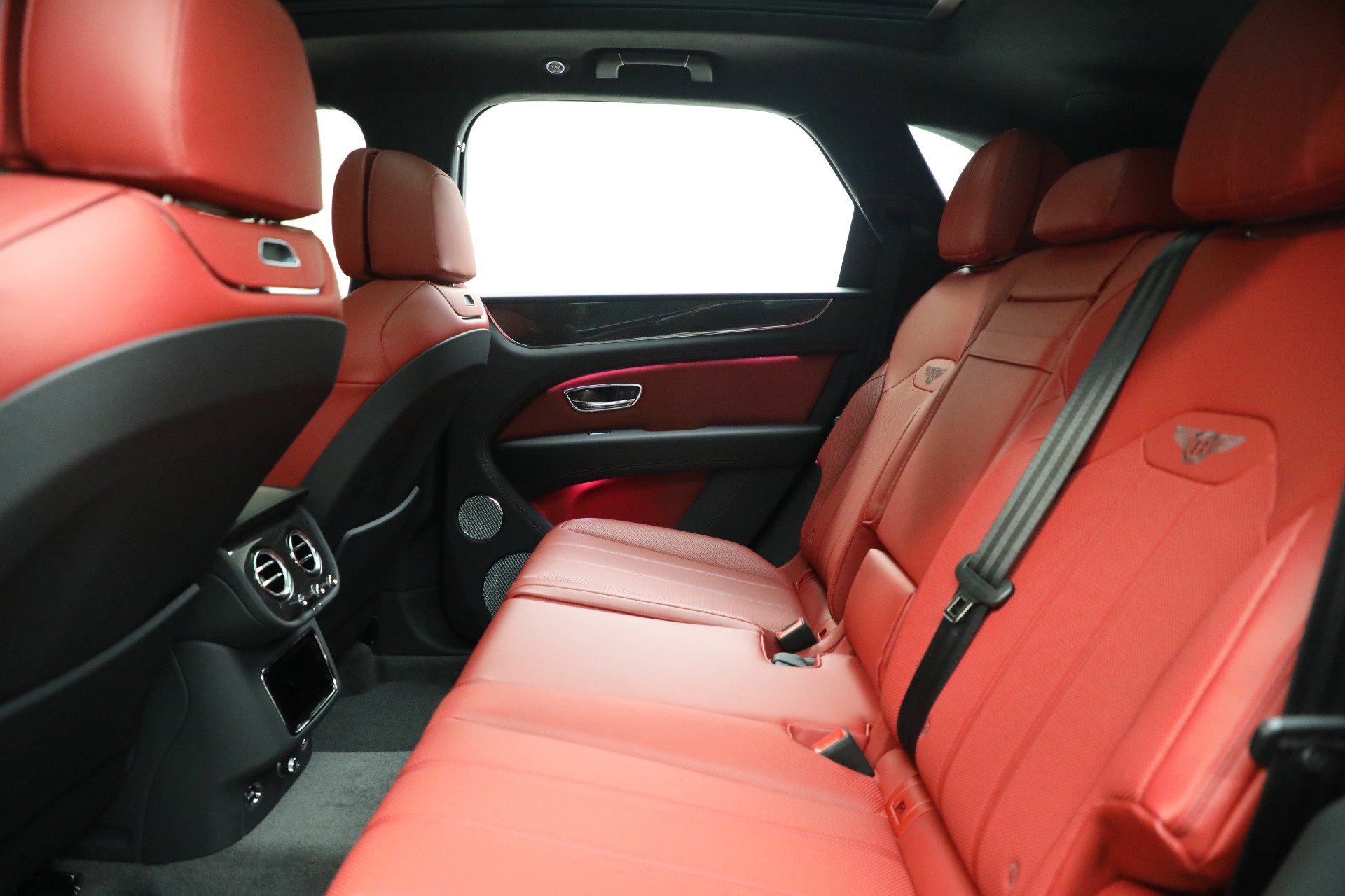 New 2025 Bentley Bentayga image 23