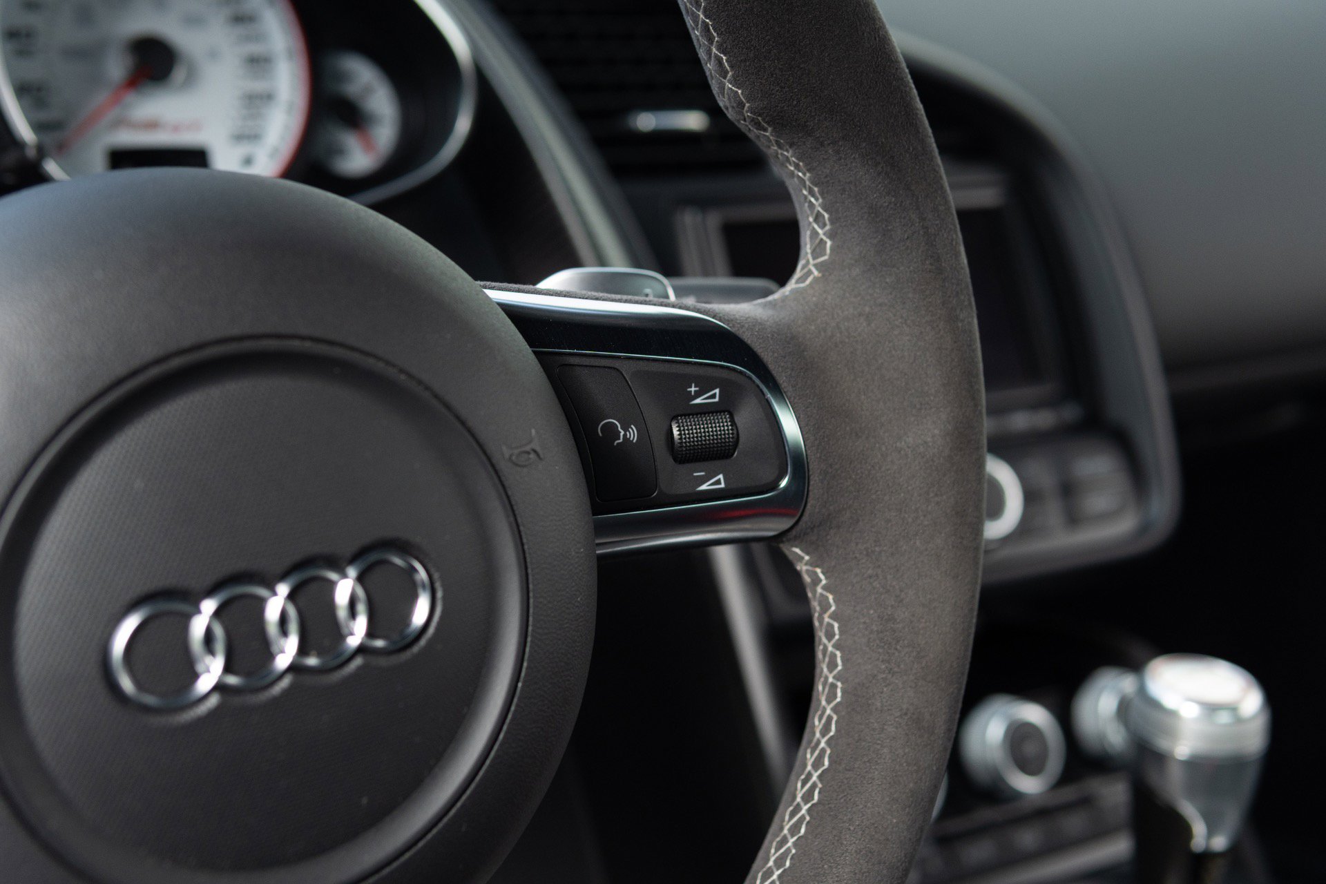 Used 2012 Audi R8 GT AWD/4WD image 45