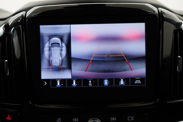 Used 2020 Chevrolet Traverse RS image 29