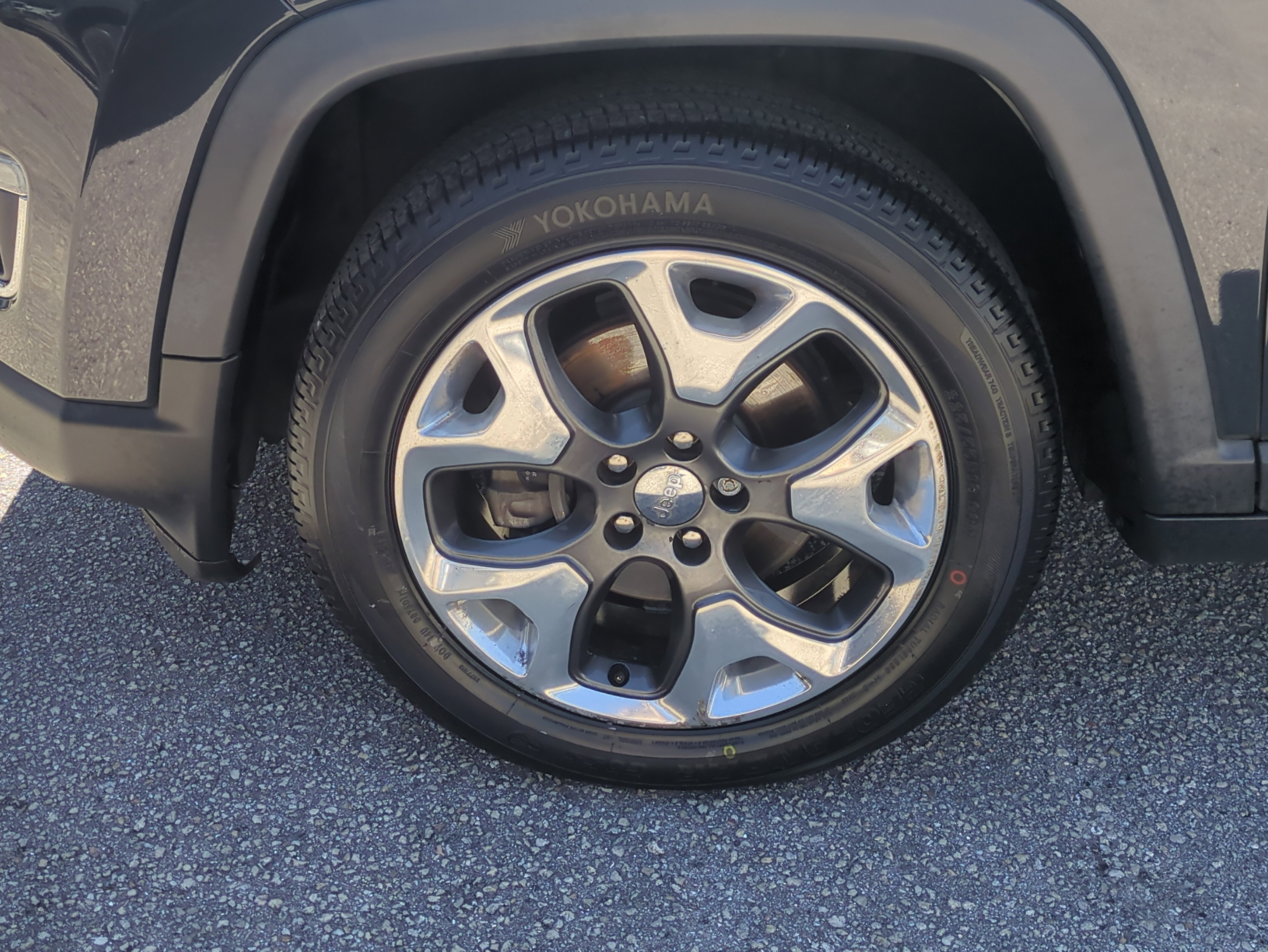 Used 2018 Jeep Compass Limited w/ Safe & Security Group image 11