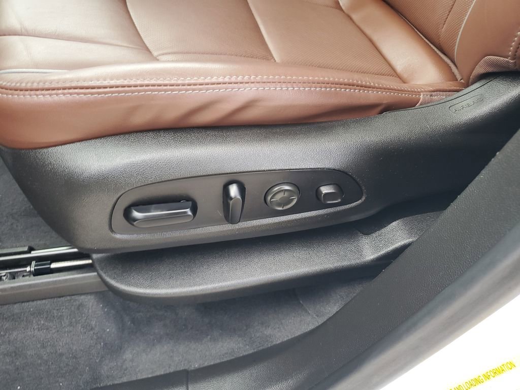 Used 2021 Buick Enclave Avenir w/ Trailering Package, 5000 lbs. AWD/4WD image 17