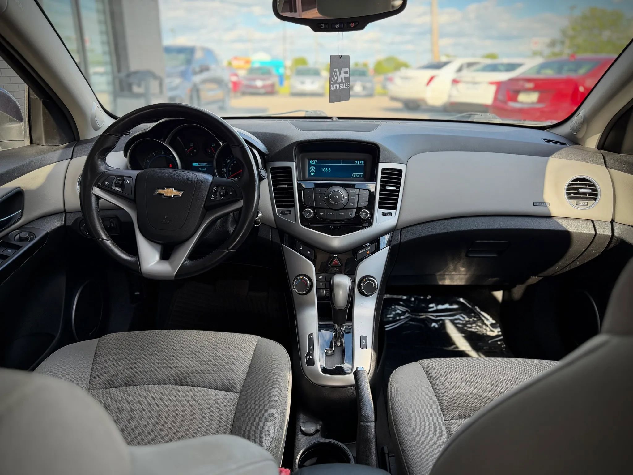 Used 2014 Chevrolet Cruze LT w/ All-Star Edition FWD image 9