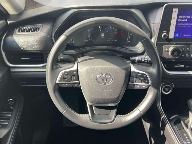 Certified 2025 Toyota Grand Highlander AWD image 18