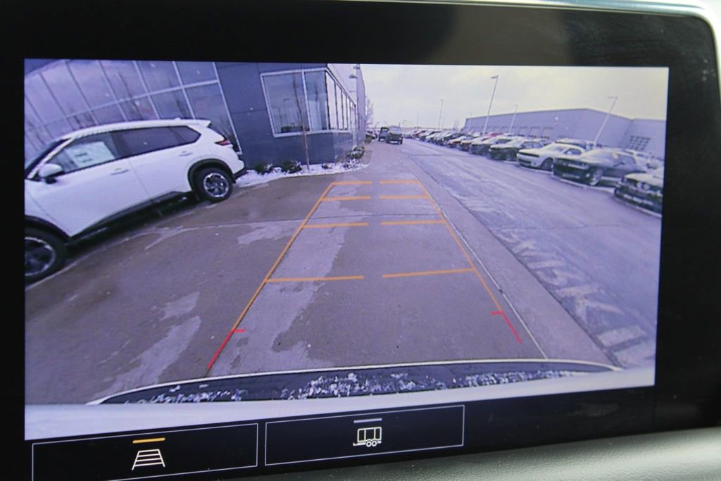 Used 2021 Chevrolet Suburban RST image 41