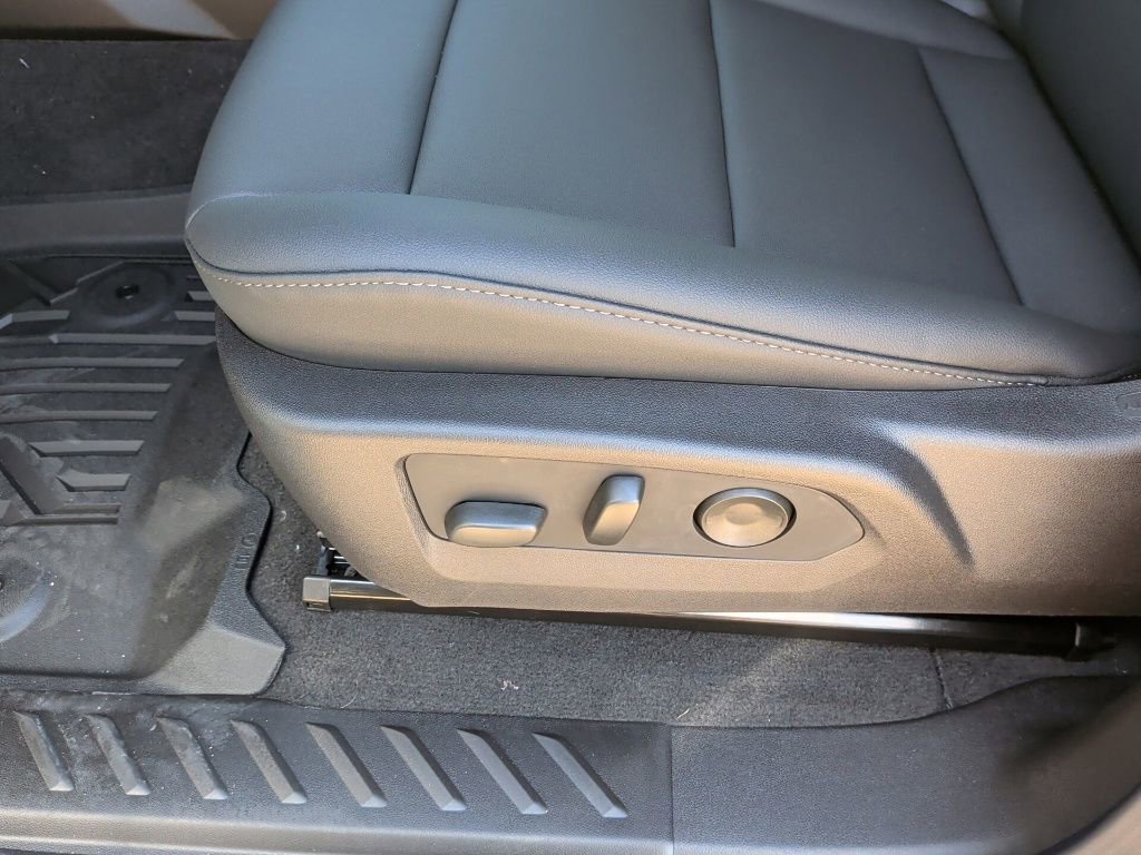 New 2026 Chevrolet Colorado LT w/ LT Convenience Package image 13