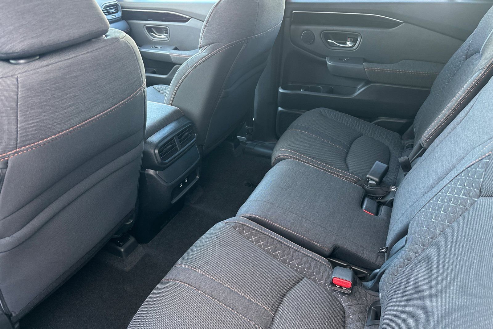 New 2026 Honda Pilot Sport image 13