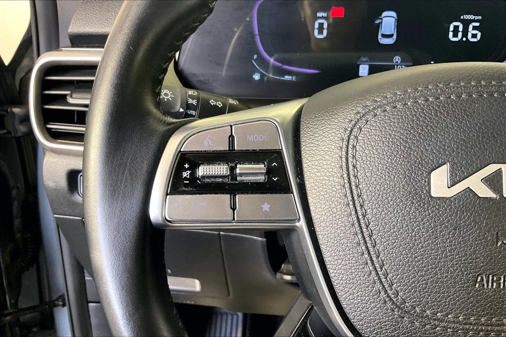 Used 2025 Kia Telluride S FWD image 23