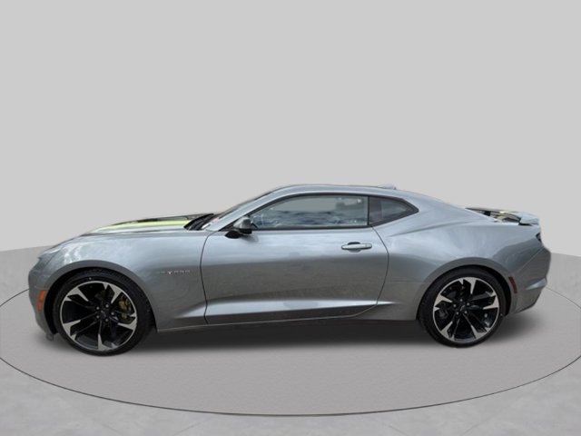 Used 2023 Chevrolet Camaro LT RWD image 7