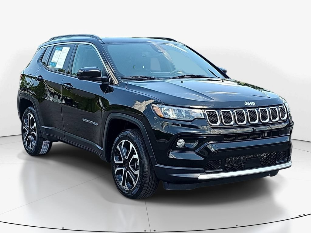 Used 2023 Jeep Compass Limited w/ Sun and Sound Group AWD/4WD video 3