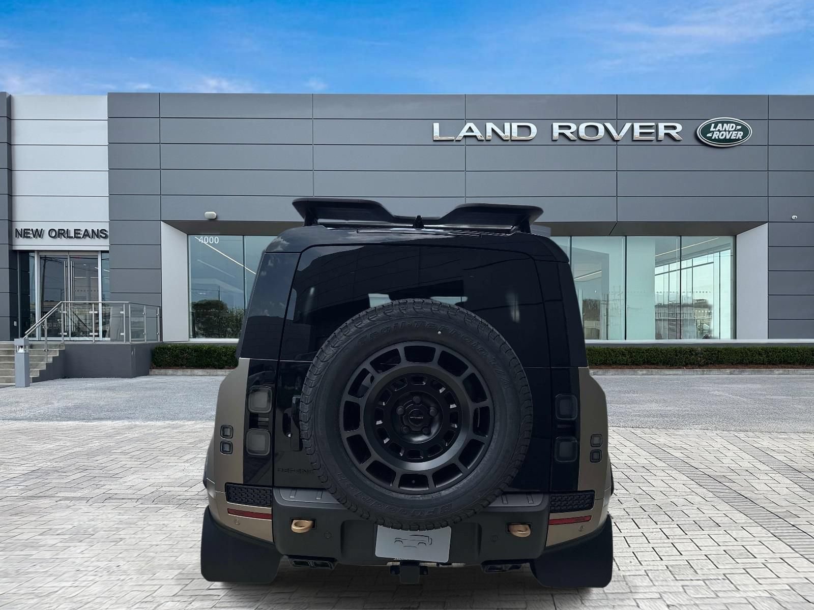 New 2026 Land Rover Defender 110 OCTA AWD/4WD image 6