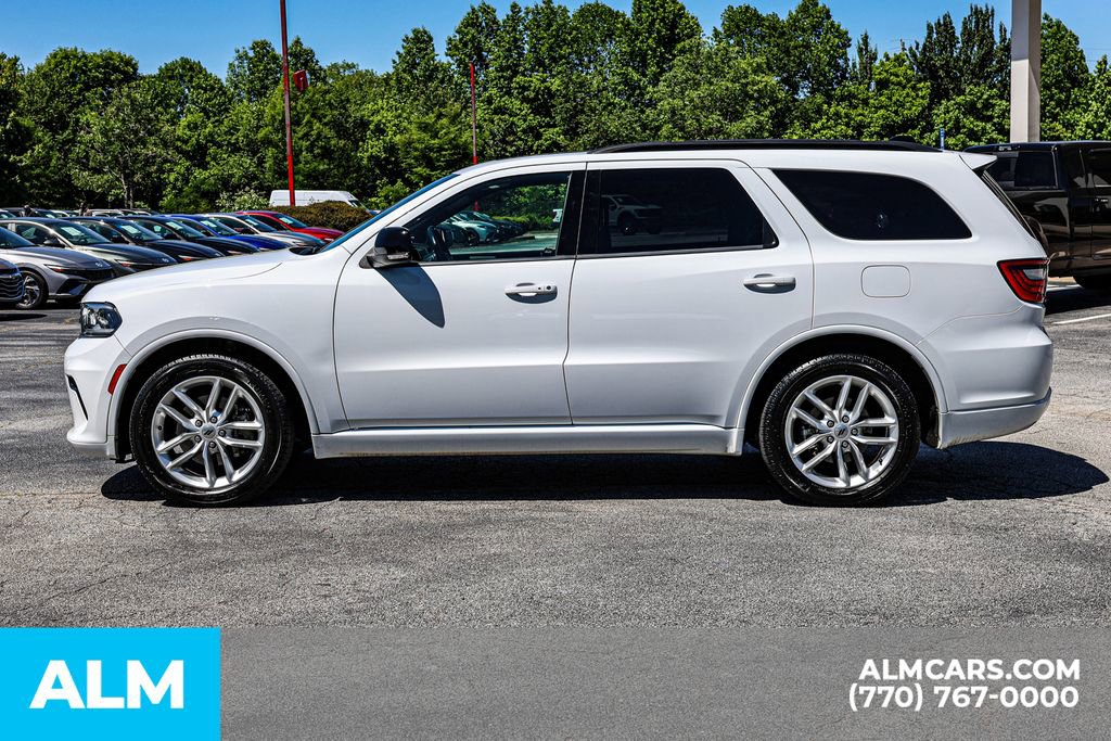 Used 2024 Dodge Durango GT RWD image 9