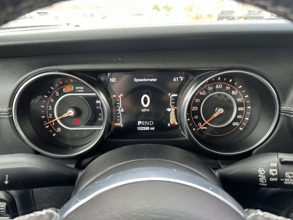 Used 2020 Jeep Wrangler Unlimited Sahara image 15