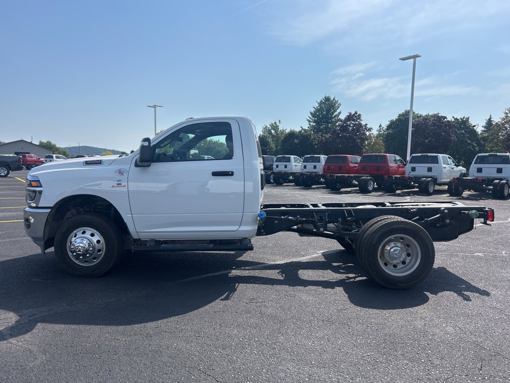 New 2026 RAM 3500 Tradesman w/ Chrome Appearance Group image 4