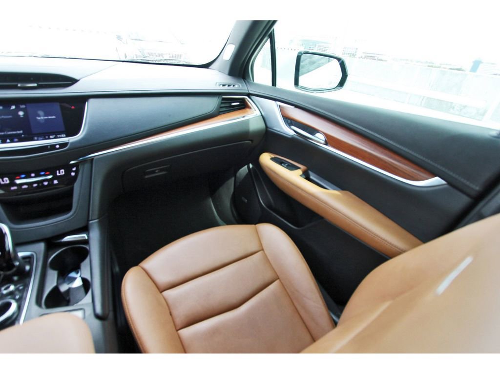 Used 2023 Cadillac XT5 Premium Luxury image 10