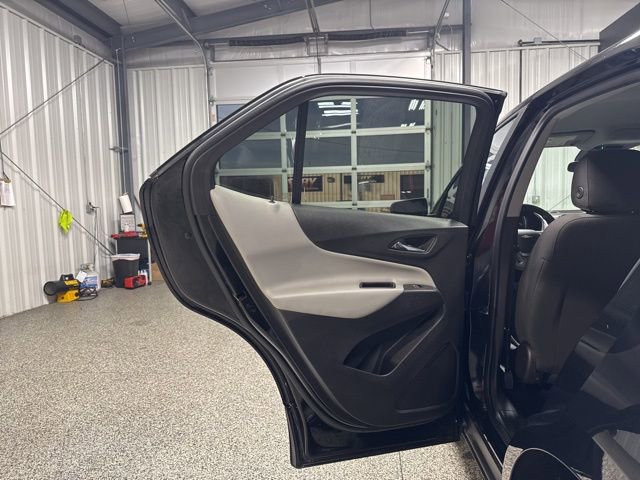 Used 2023 Chevrolet Equinox LT image 14