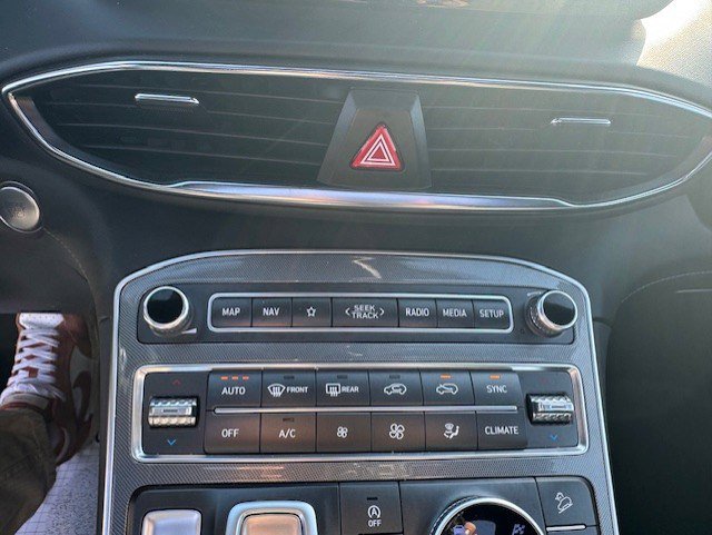 Used 2023 Hyundai Santa Fe Calligraphy image 22