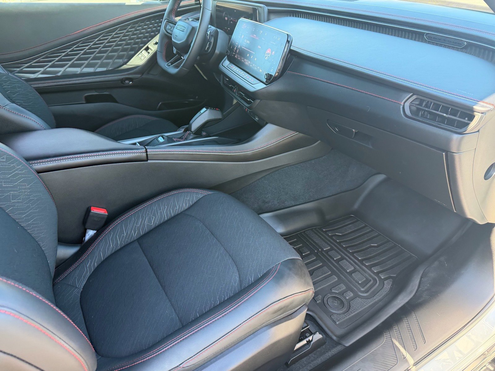 Used 2025 Dodge Charger R/T w/ Quick Order Package 25M R/T image 13