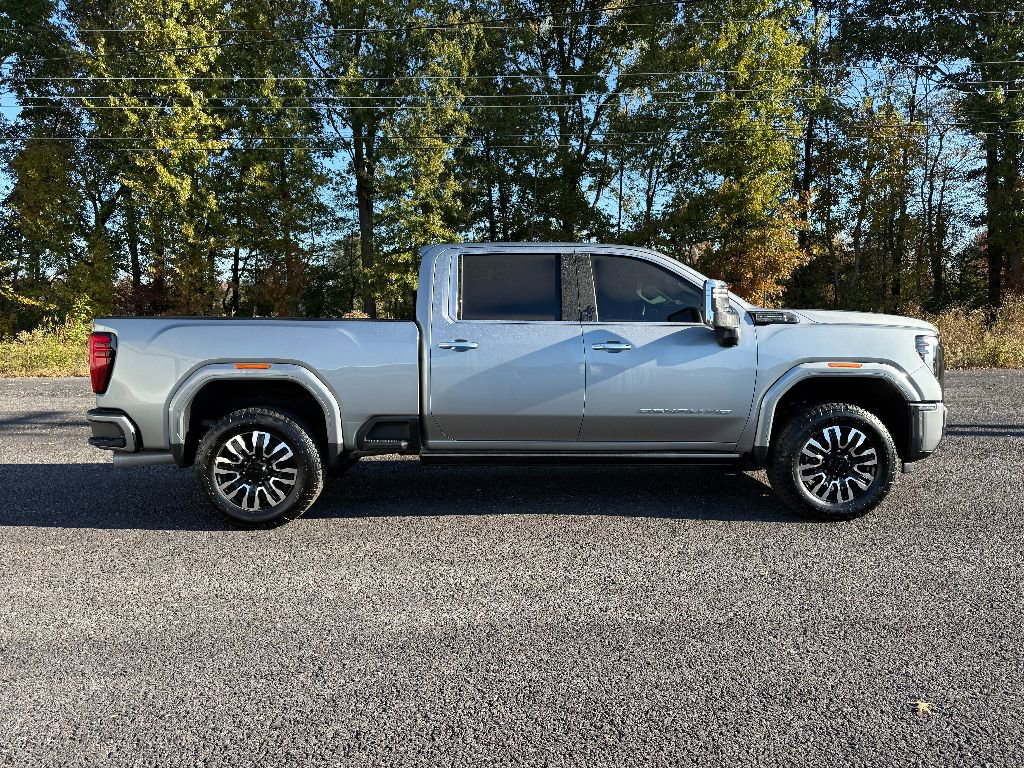 Used 2024 GMC Sierra 2500 Denali Ultimate image 13