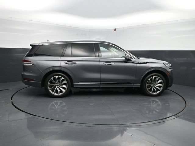 Used 2022 Lincoln Aviator Grand Touring w/ Elements Package Plus AWD/4WD image 11