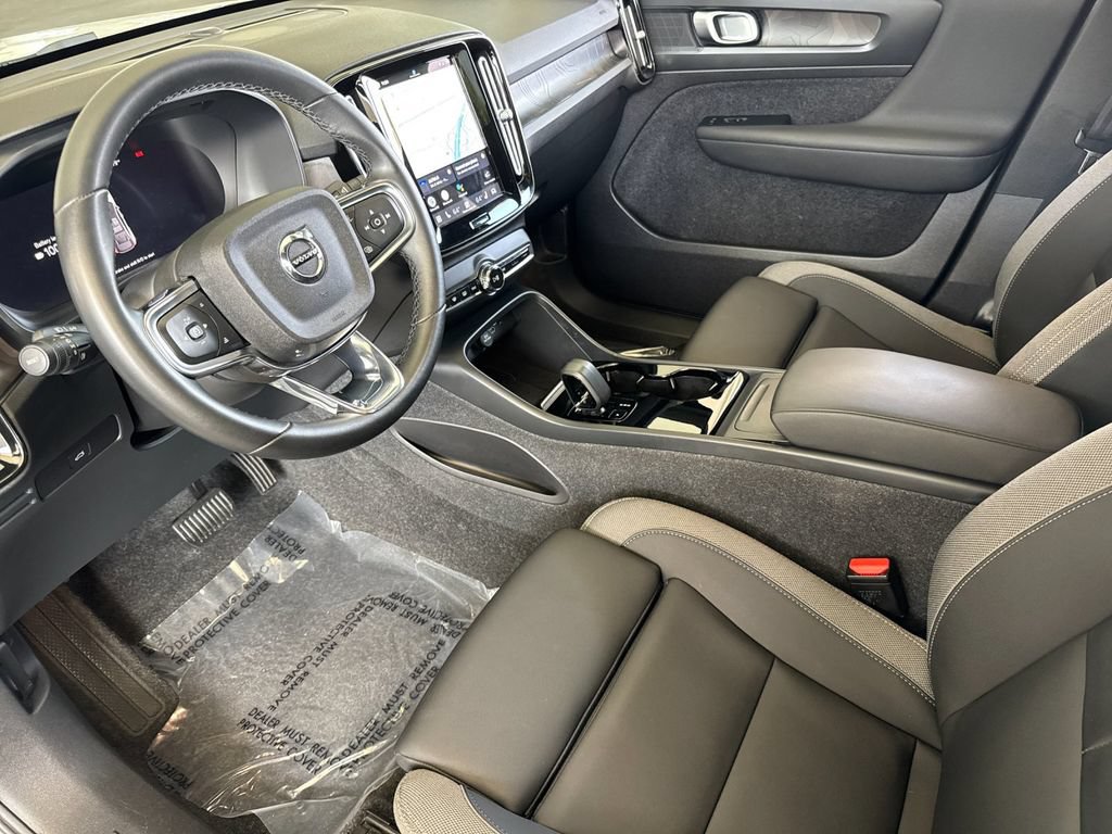 Certified 2023 Volvo C40 Recharge Core AWD/4WD image 9
