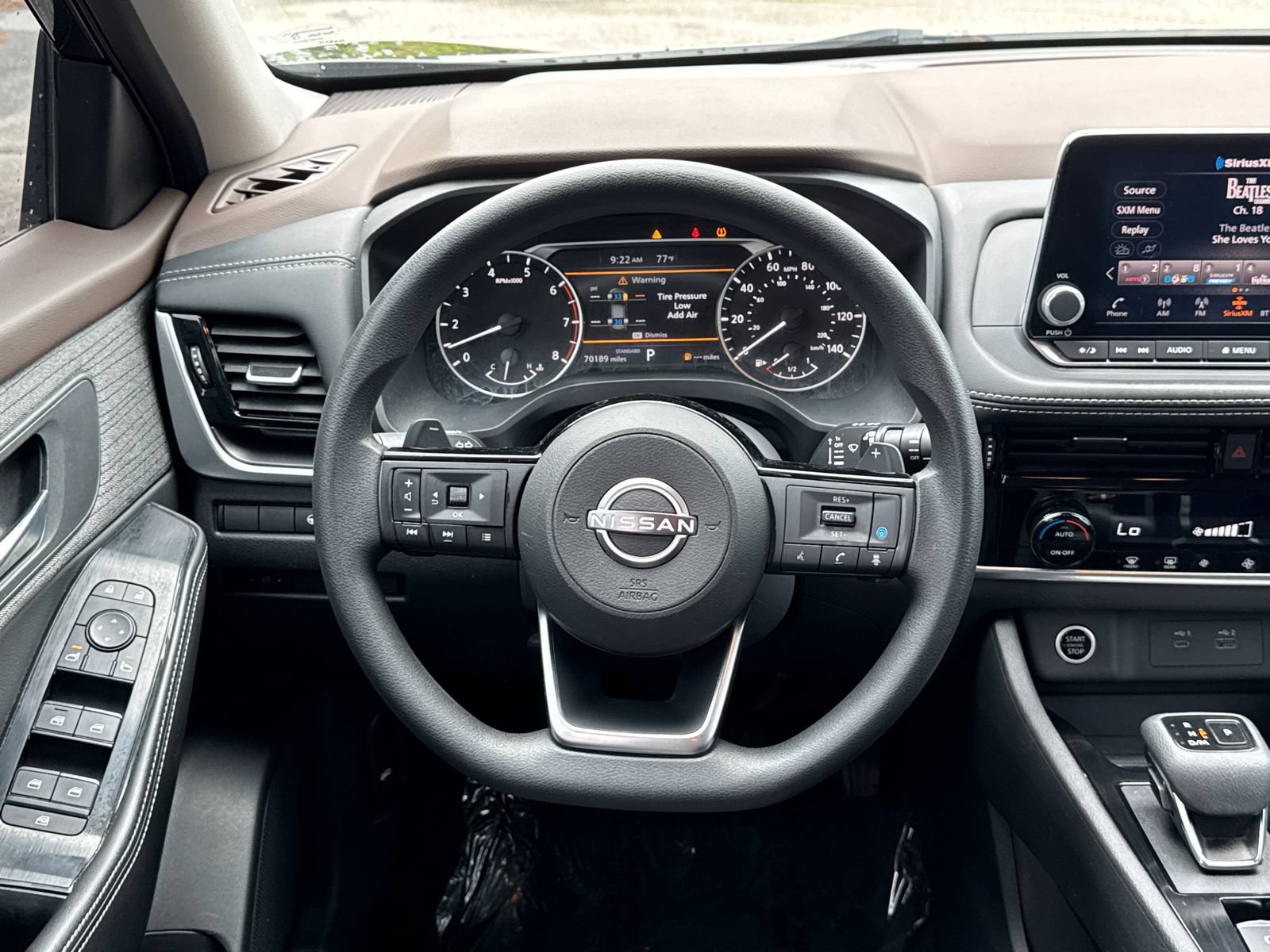 Used 2023 Nissan Rogue SV FWD image 23