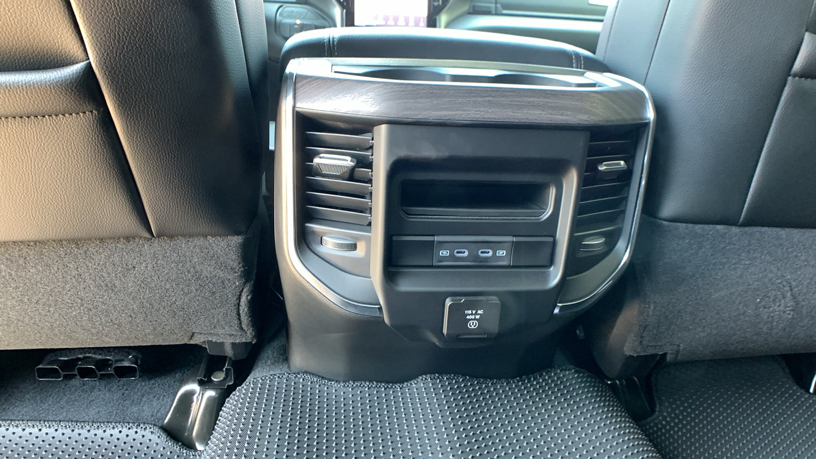 New 2026 RAM 2500 Laramie w/ Night Edition AWD/4WD image 24