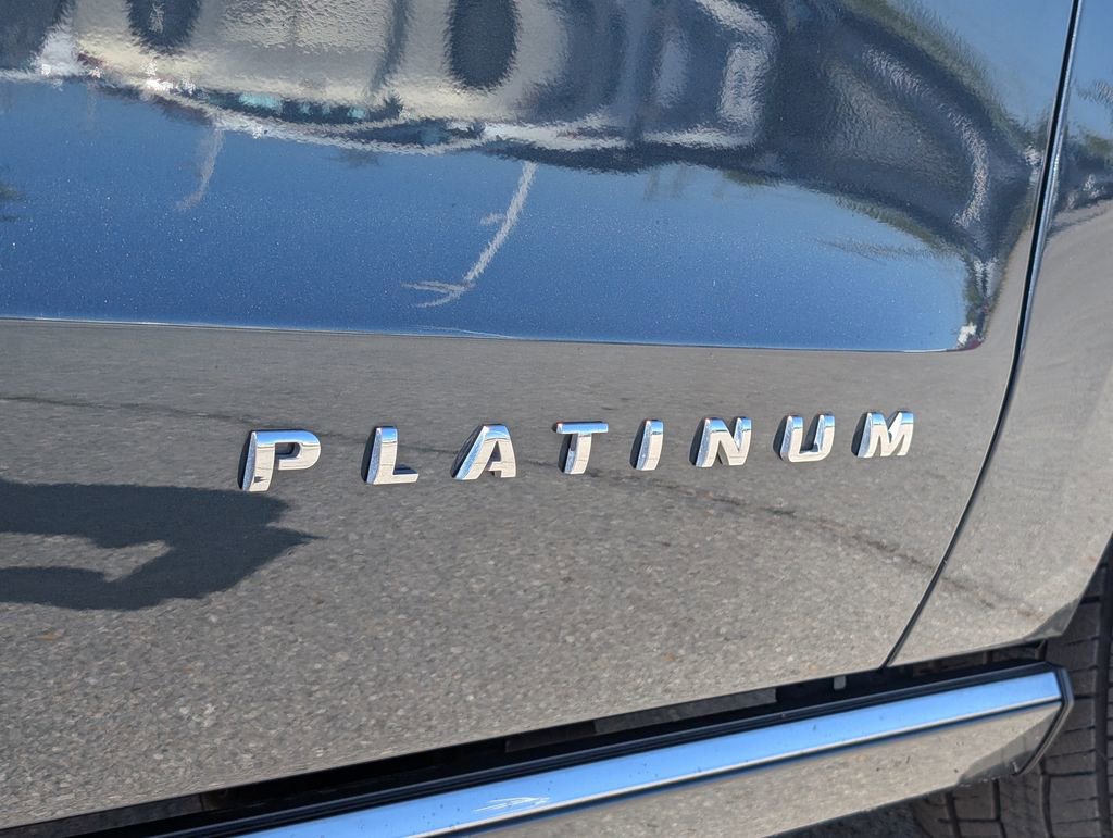 Used 2024 Ford Expedition Platinum image 27